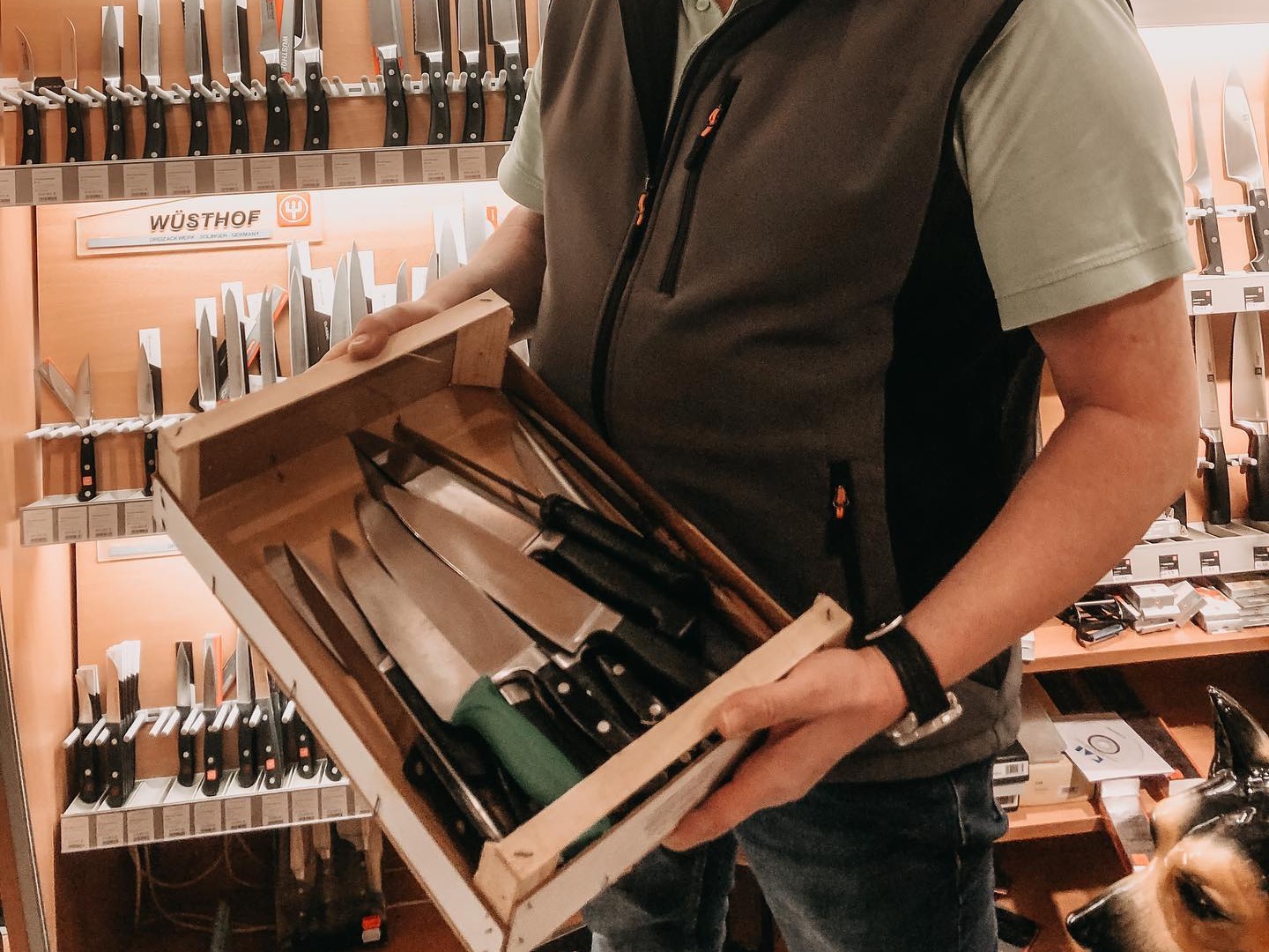 Messerannahme in der Schleiferei